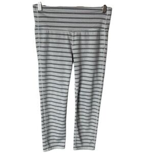 Athleta Cropped Leggings Gray and White Striped Womens Medium